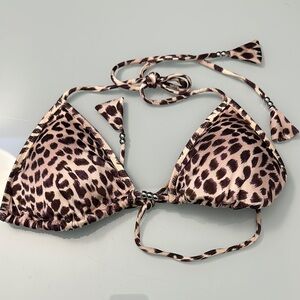 NWOT Victoria’s Secret Bikini Top